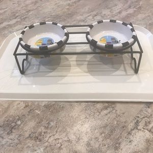 Pet Feeder and mat